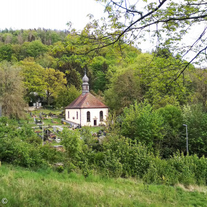 Friedhofskirche von Westen